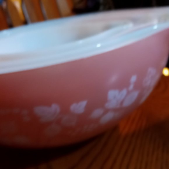 VINTAGE PYREX PINK GOOSEBERRY Mixing Bowl Set of 4. FREE SHIPPING!! - Picture 9 of 12